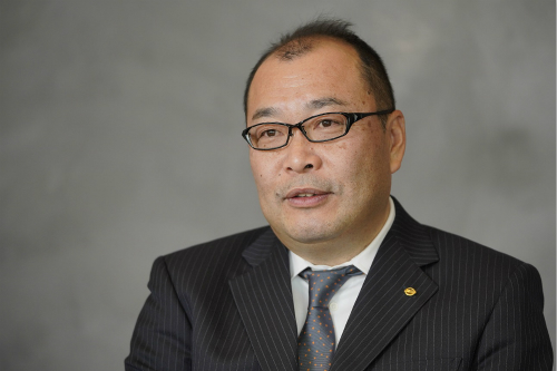 500日產汽車公司高級副總裁、日產汽車中國管理委員會主席、東風汽車有限公司總裁山崎莊平先生_meitu_3.jpg